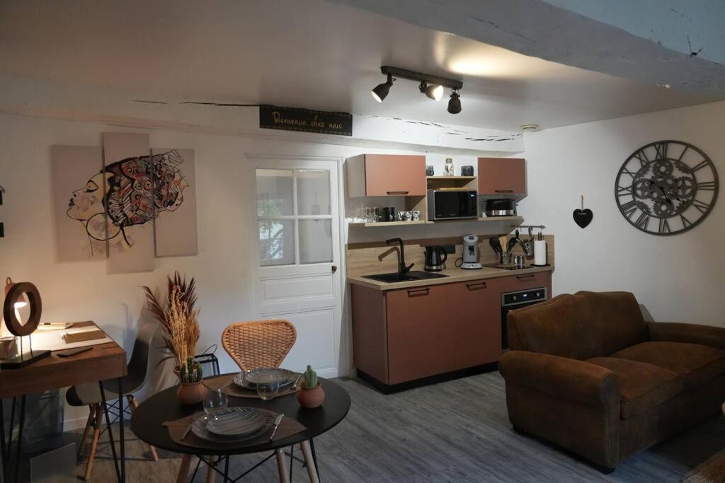 Le Joli'Mans, Appartement Refait A Neuf, Entierement Equipe, Pour 2 Personnes, Proche Quartier Historique Et Centre 르망 외부 사진